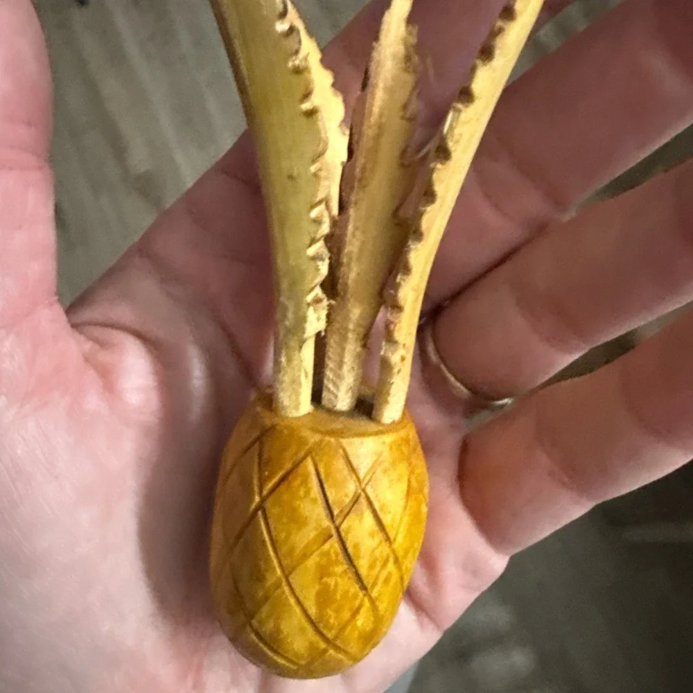 Vintage Miniature Wooden‎ Hand Carved Fruit on Plate Set of 7 Pineapple Bananas